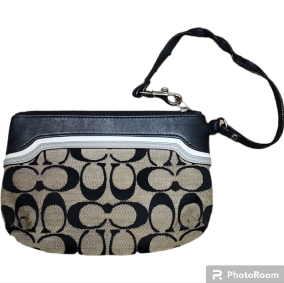 COACH 2 PIECE AUTH SIGNATURE PENELOPE  CROSSBODY TOTE W/ WRISTLET SET EUC - Picture 12 of 15